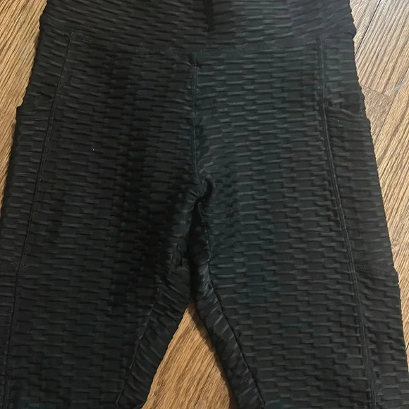 Ribbed Leggings Yoga or workout Pants - Picture 3 of 7